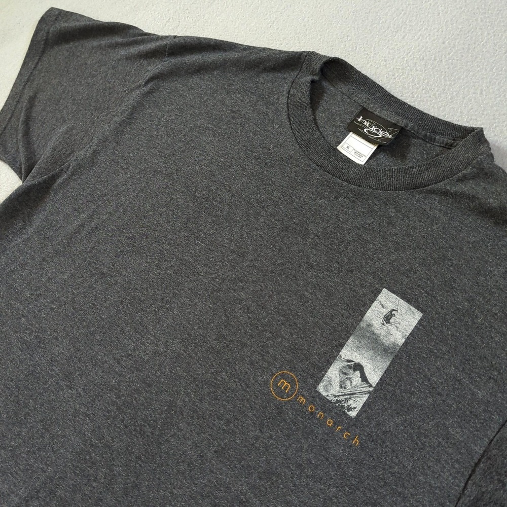 Y2K 2002 Huge Monarch Ski T-Shirt Mens XL Gray God Forgives Mountains Tee